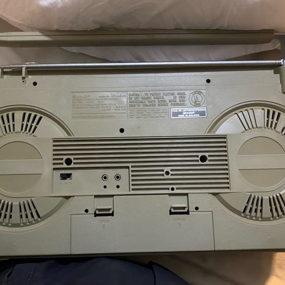 GF-4646 Silver Portable Boombox - Picture 10 of 15